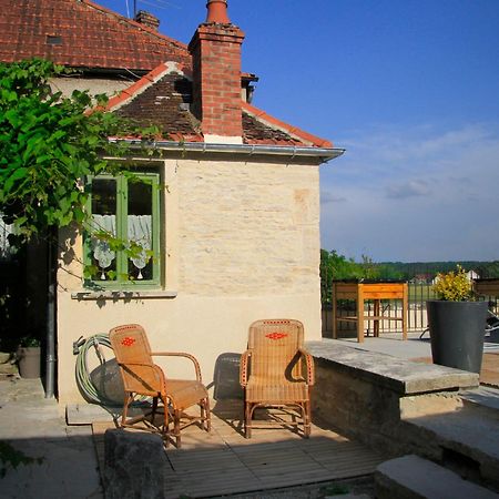 Cote-Serein La Privilege De La Tour Madame Noyers-sur-Serein Buitenkant foto
