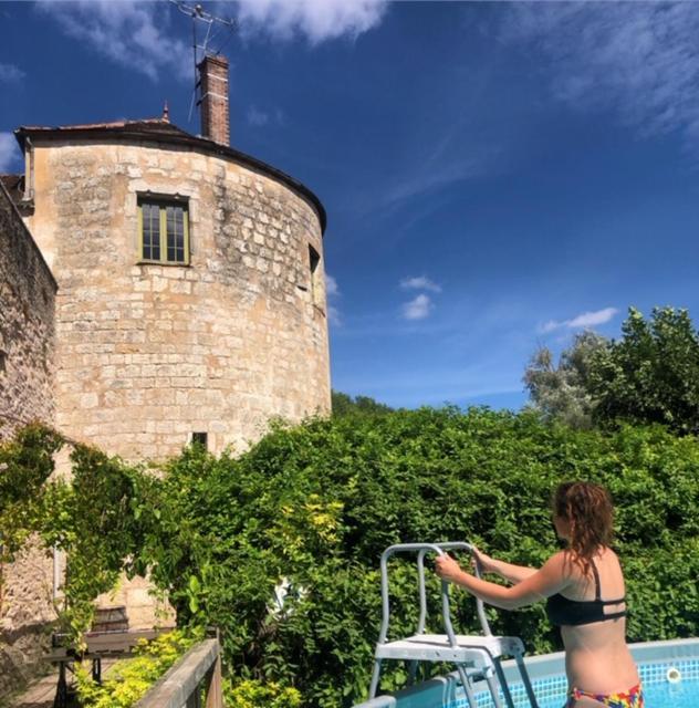 Cote-Serein La Privilege De La Tour Madame Noyers-sur-Serein Buitenkant foto